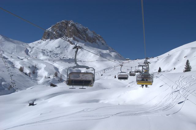 ski holidays ski trips